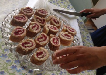 rulltårta skivad.jpg